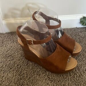 Cityclassified Platform Wedge Sandals 7.5